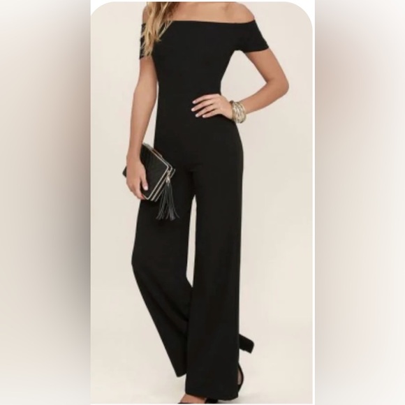 Forever 21 Pants - Forever 21 Black Off-Shoulder black dressy Jumpsuit sz L